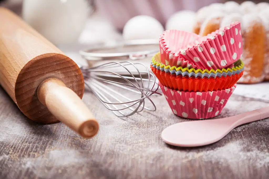 Baking utensils