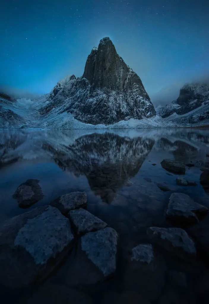 Water reflection - Ukon